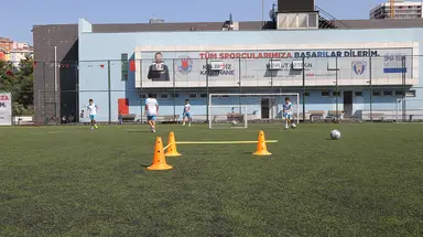 Yahya Kemal Spor Kompleksi — Yahya Kemal Sports Complex, Kağıthane, İstanbul