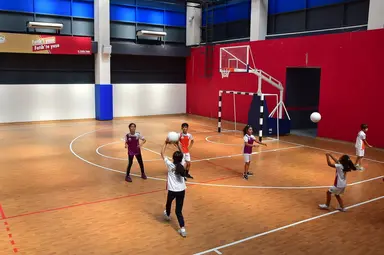 Kadırga Mesleki ve Teknik Anadolu Lisesi Kapalı Spor Salonu — Indoor Sports Hall, Fatih, İstanbul