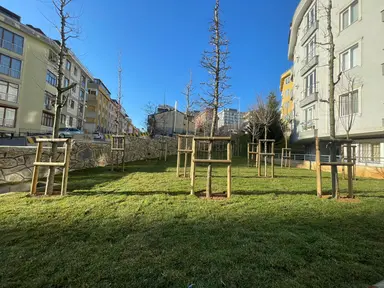 Yüksel Sokak İle Arkadaş Sokak Kesi̇şi̇m Üzeri̇ — Park, Ümraniye, İstanbul
