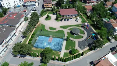 Heki̇mbaşi Sağlik Ocaği Bahçesi̇ — Park, Ümraniye, İstanbul