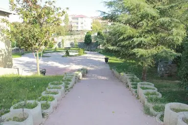 Neci̇p Fazil Muhtarlik Bahçesi̇ — Park, Ümraniye, İstanbul