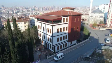 Saraybosna Parkı ve Öğretmen Evi — park, Bağcılar, İstanbul