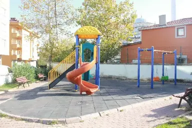 Evren Cad. Merkez Cami̇ Önü Parki — Park, Ümraniye, İstanbul