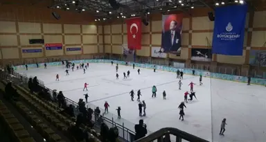 İBB Silivrikapı Buz Pisti ve Spor Tesisi — Ice Rink, Other, Fitness Centre, Fatih, İstanbul