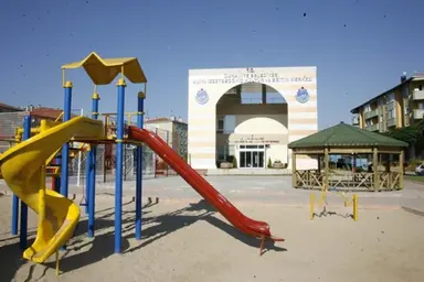 Aliya İzzet Begoviç Kültür ve Eğitim Merkezi — Cultural Center, Ümraniye, İstanbul