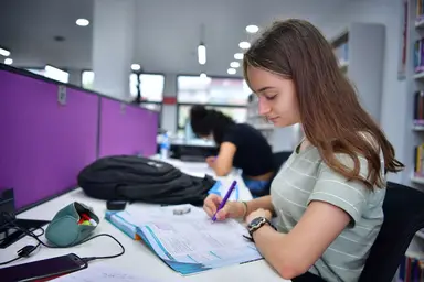 Karagümrük Kütüphanesi — Library, Fatih, İstanbul